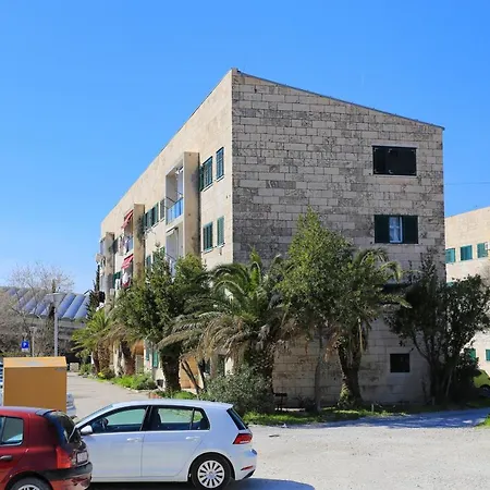 With Wifi - 15213 Appartement